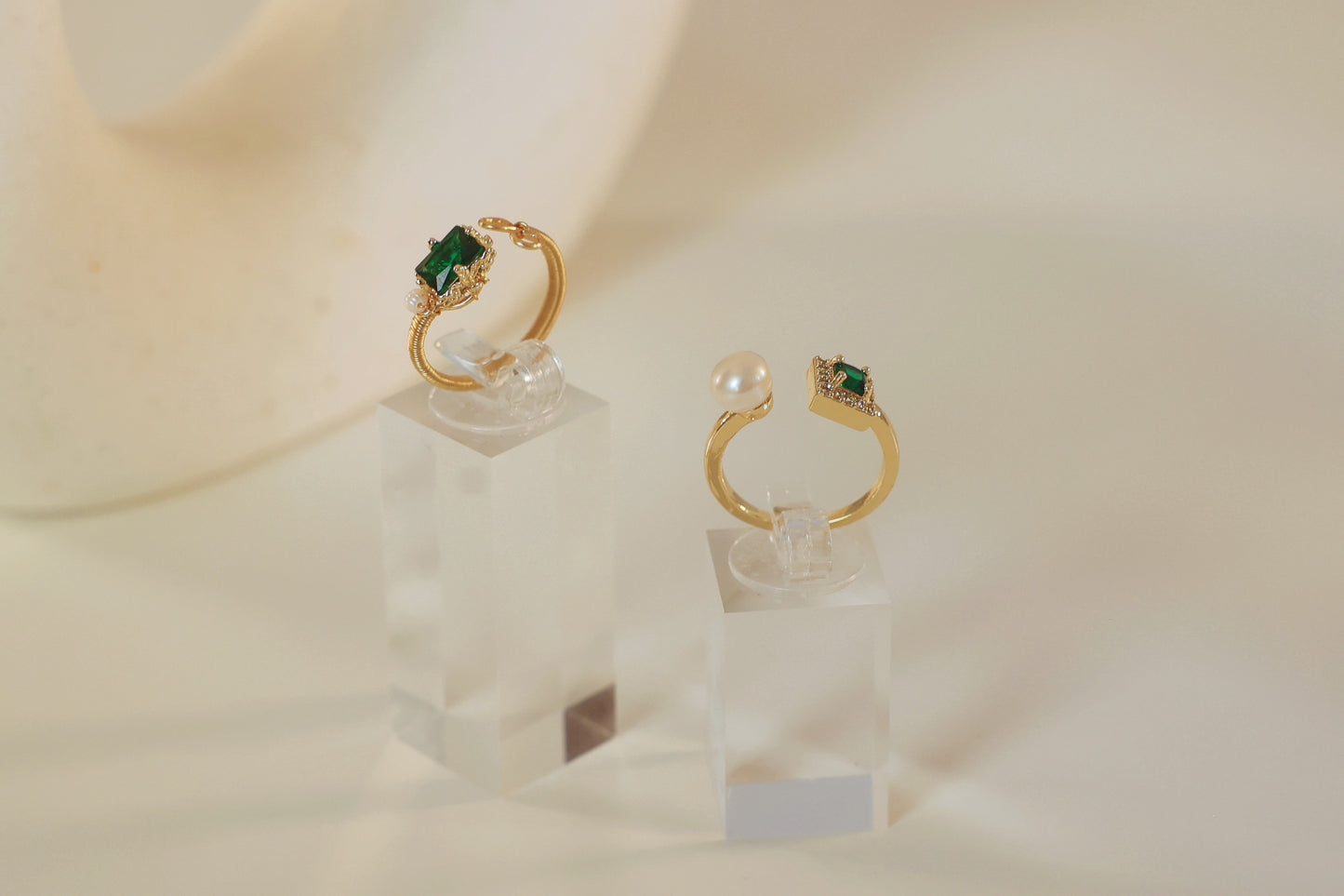 Emerald Solitaire Ring with Freshwater Pearl