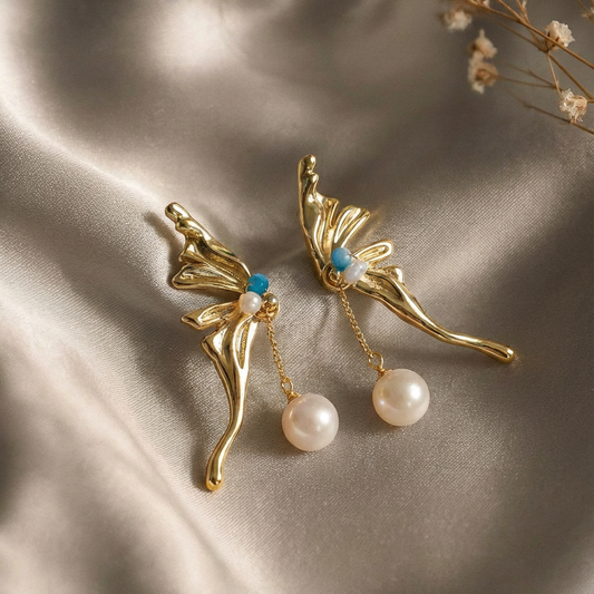 Gold Butterfly Freshpearl Dangle Earring