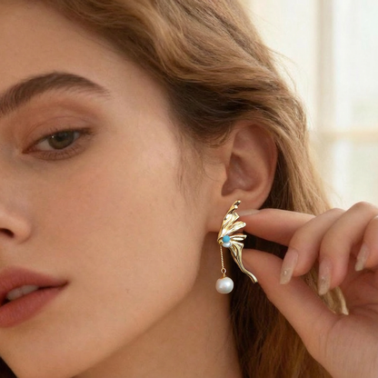 Gold Butterfly Freshpearl Dangle Earring