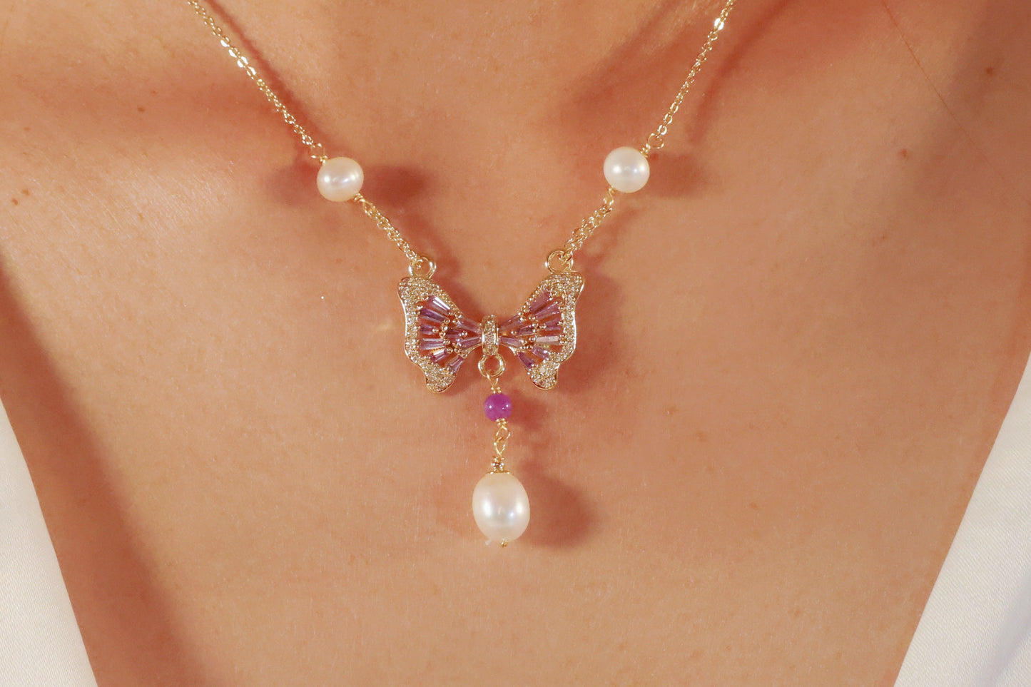 Gold Chain Purple Butterfly Necklace with Pearl