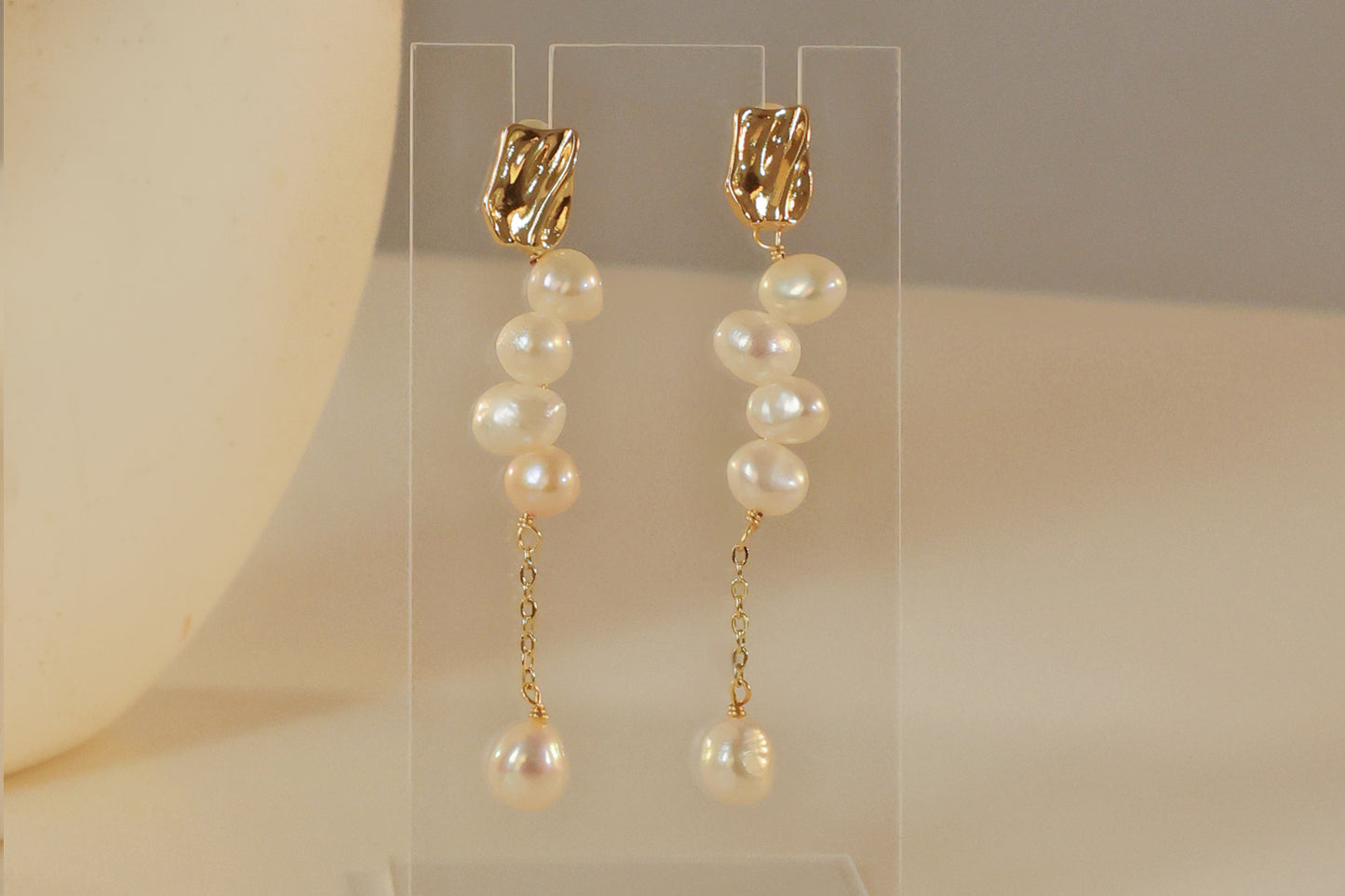 French style Freshwater pearl Beads Dangled Earring