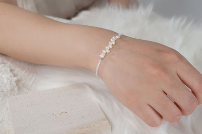 Baroque Pearl & Dainty Crystal Bead Bracelet