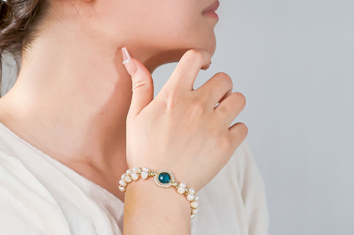 Double Layer Pearl Beaded Bracelet with Green Gemstone