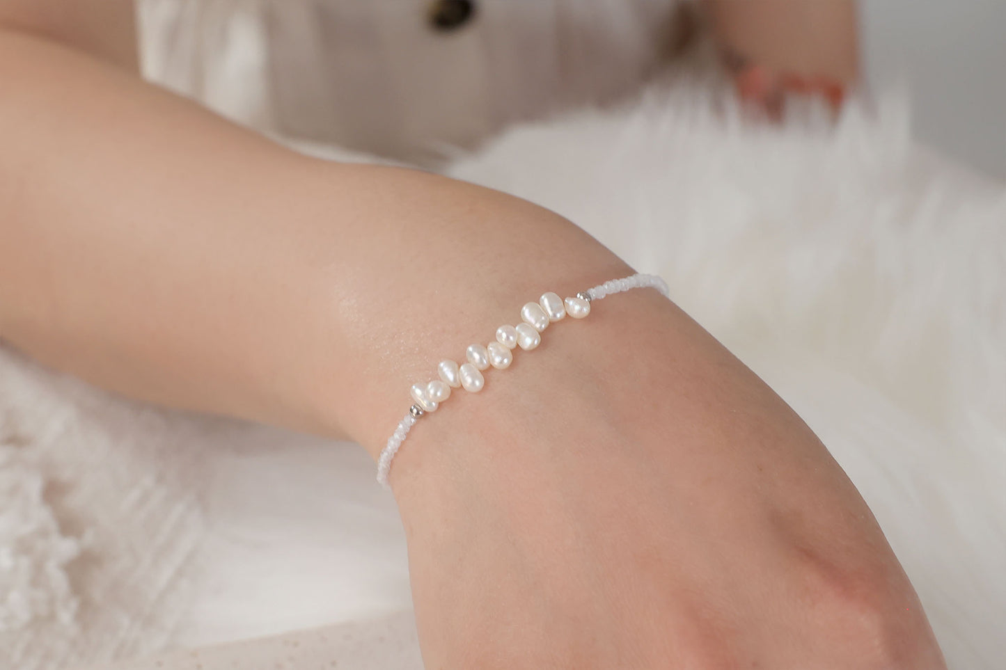 Baroque Pearl & Dainty Crystal Bead Bracelet