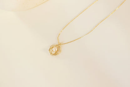 Gold Chain Camellia Pearl Necklace