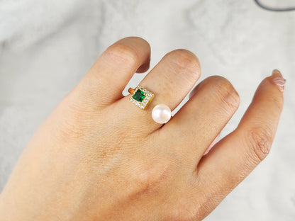 Emerald & Freshwater Open Pearl Ring