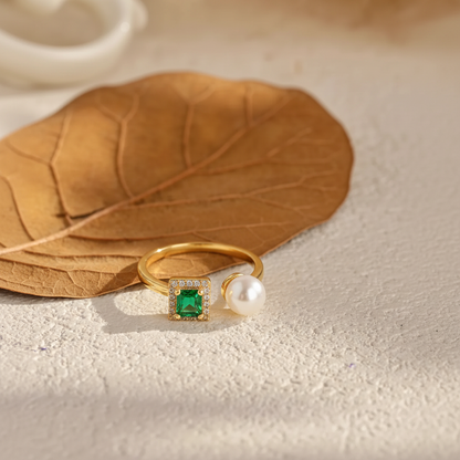 The 'Muse' Emerald & Freshwater Pearl Open Ring - Adjustable Gold