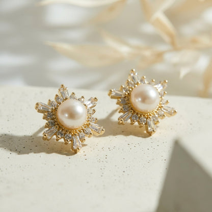 Christmas Snowflake Earrings - Freshwater pearl Gold Ear Studs