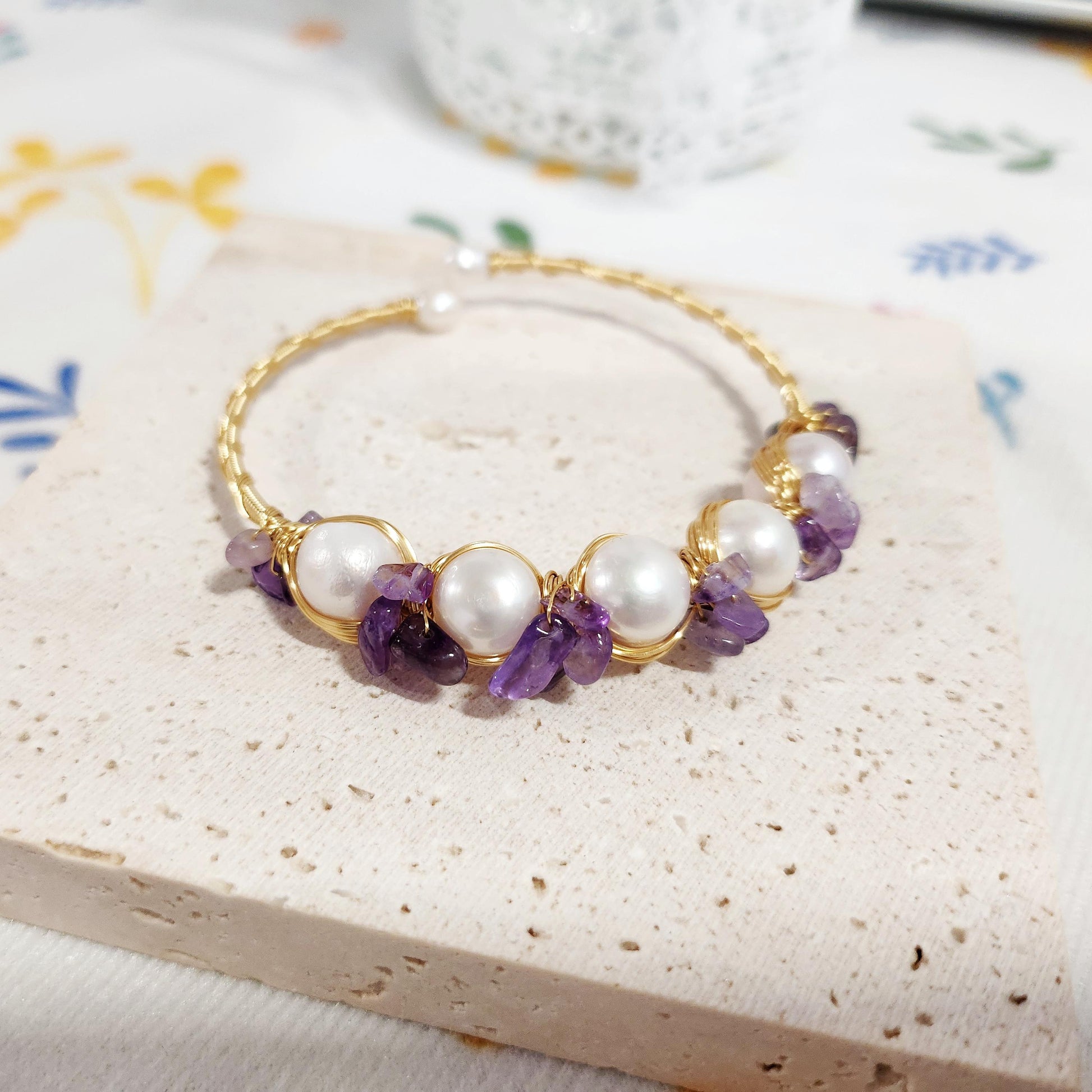 Natural Pearl Bangle with Amethyst, Gold Wire Wrap Bracelet, February Birthstone Jewelry, Wedding Jewelry, Birthday Gift, Gift for Her